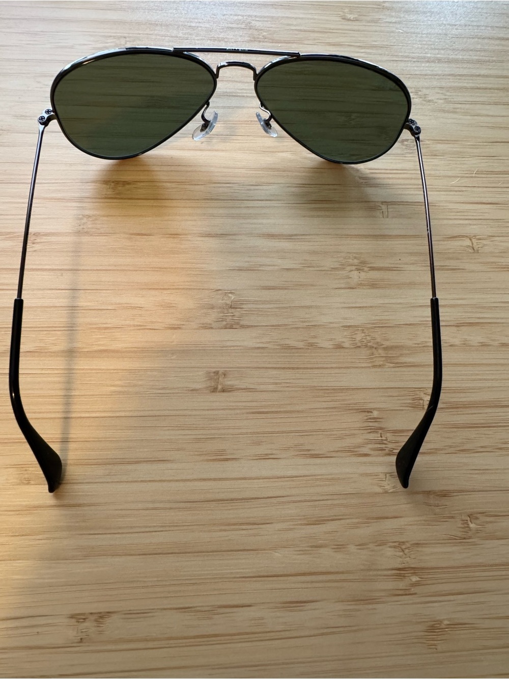 Ray-Ban Aviator Sunglasses with Blue Gradient Lenses and slim metal frame - Picture 2 of 6